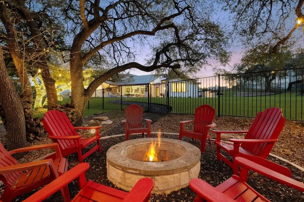 6037 W Verandero Court Austin TX 78738