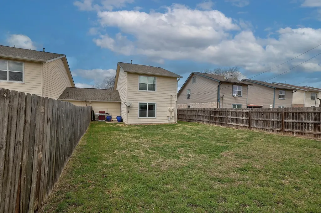 703 Valley View Drive Pflugerville TX 78660