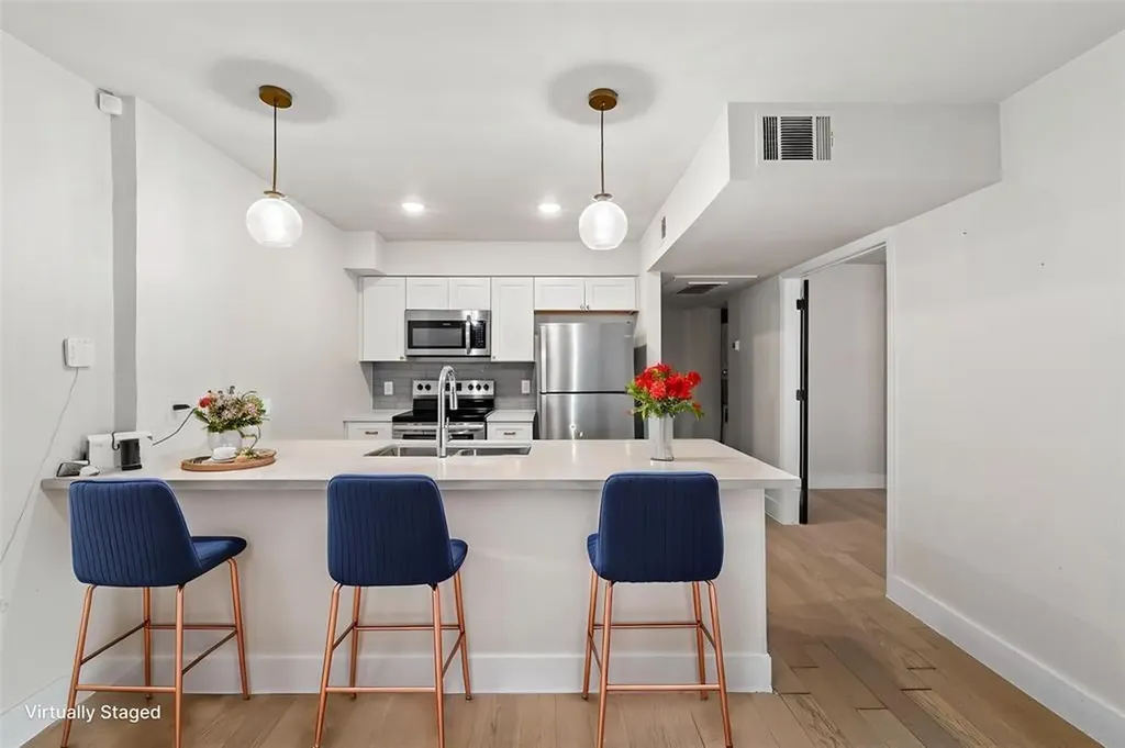 909 Reinli Street Austin TX 78751