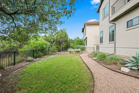 211 Honey Creek Court Austin TX 78738