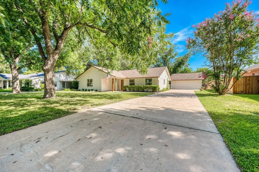 319 Columbine Street Marble Falls TX 78654