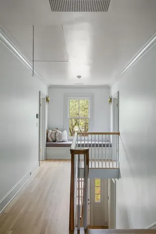 2308 Bridle Path Austin TX 78703
