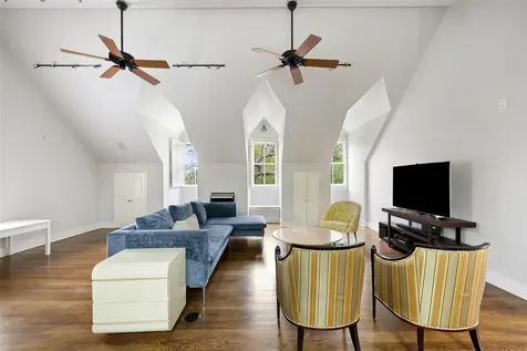 2308 Bridle Path Austin TX 78703