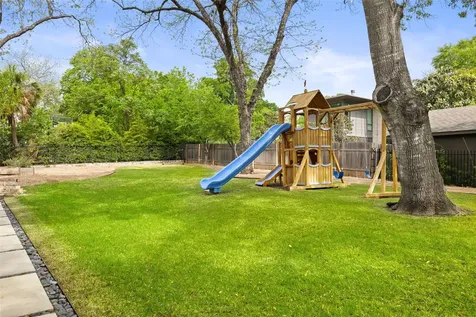 2308 Bridle Path Austin TX 78703