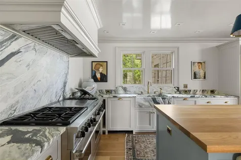 2308 Bridle Path Austin TX 78703
