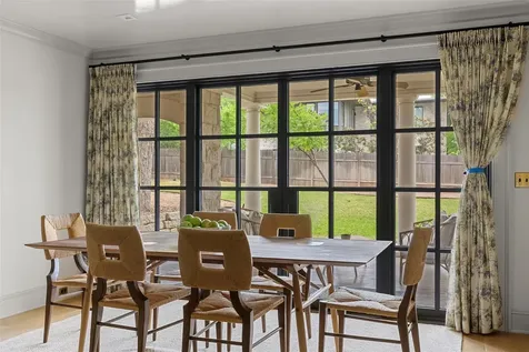 2308 Bridle Path Austin TX 78703