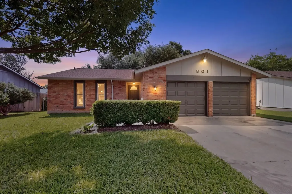 801 Pack Saddle Pass Round Rock TX 78681