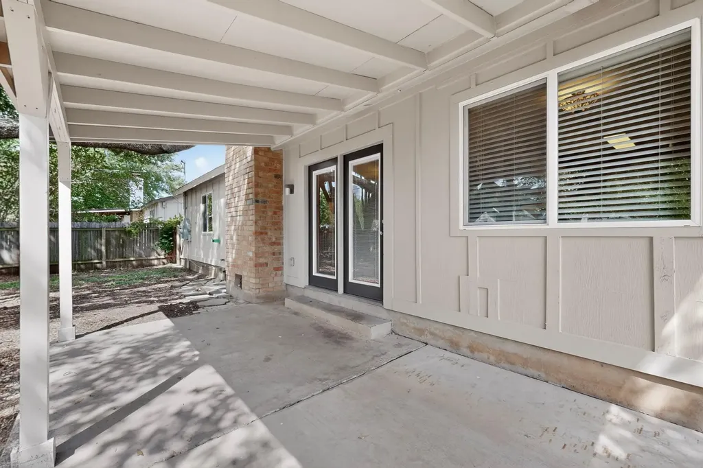 801 Pack Saddle Pass Round Rock TX 78681