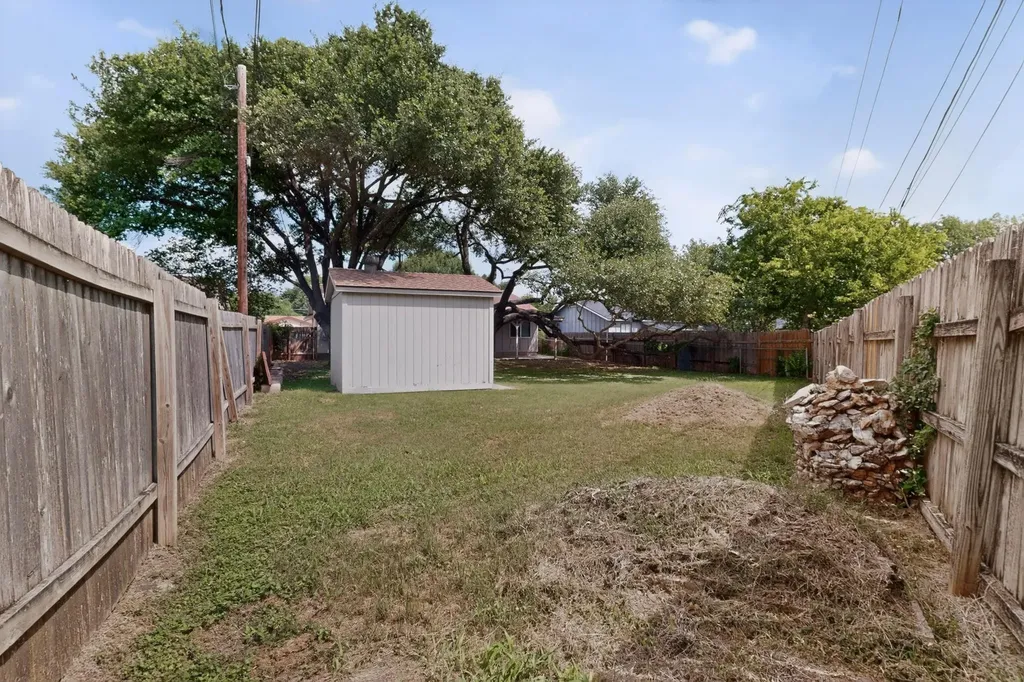 801 Pack Saddle Pass Round Rock TX 78681