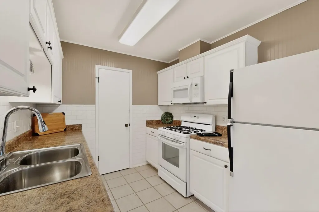 801 Pack Saddle Pass Round Rock TX 78681