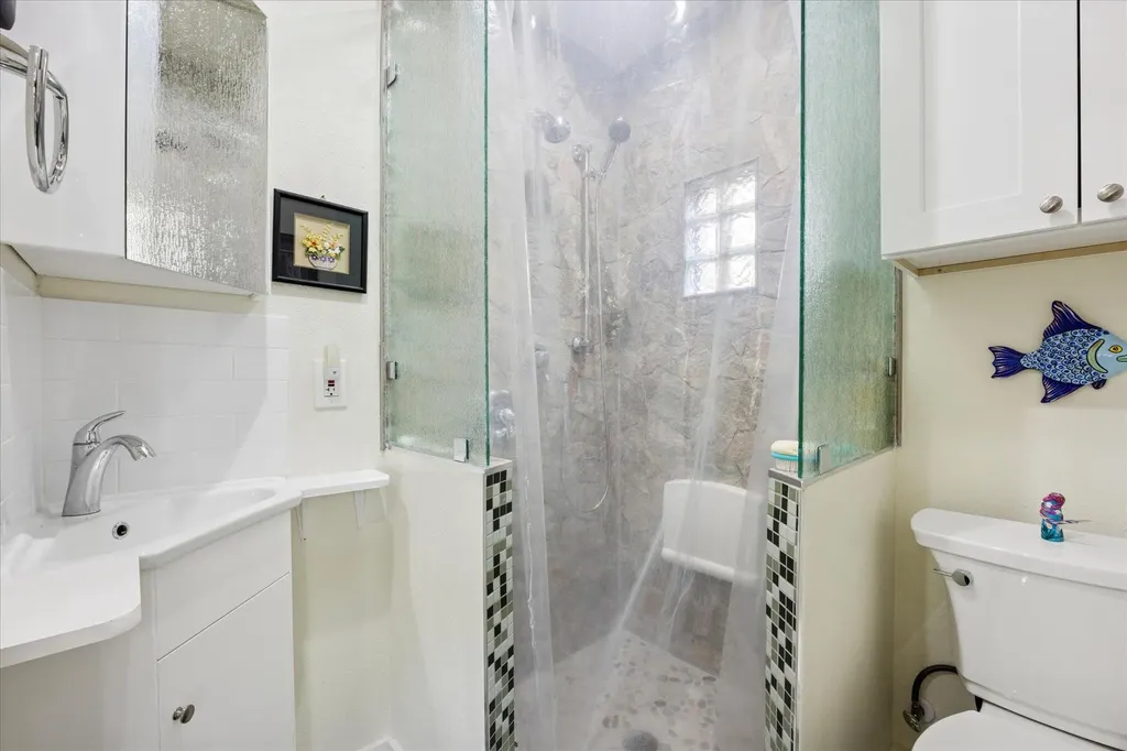 3009 Mcelroy Drive Austin TX 78757