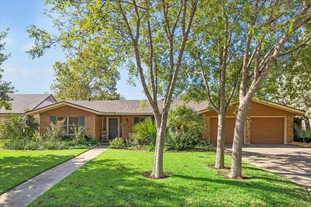 3009 Mcelroy Drive Austin TX 78757