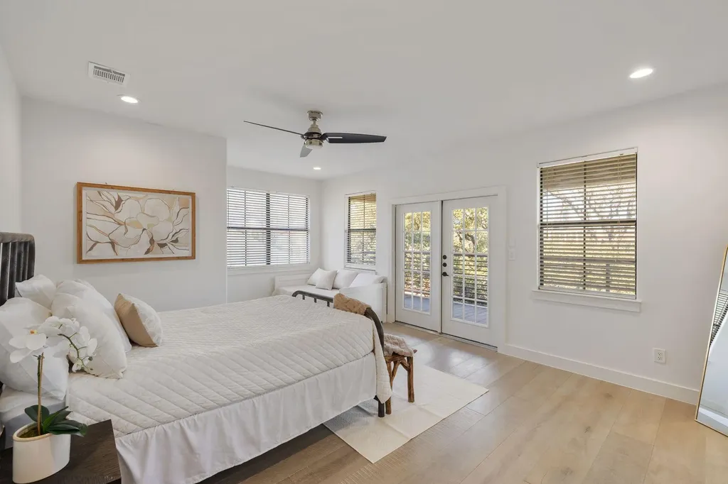1018 Harwood Place Austin TX 78704