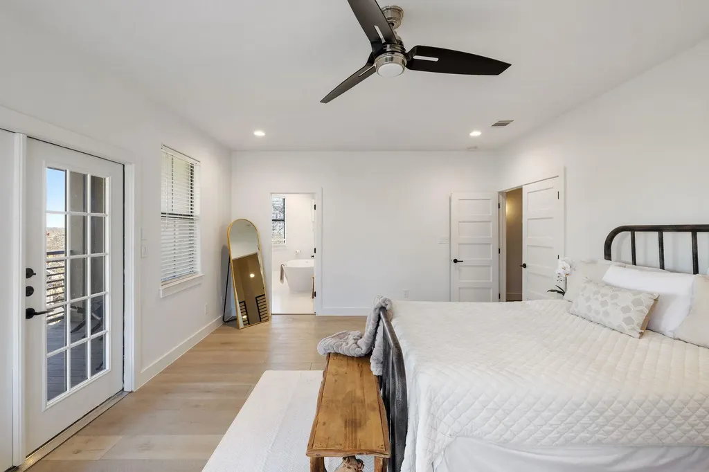 1018 Harwood Place Austin TX 78704