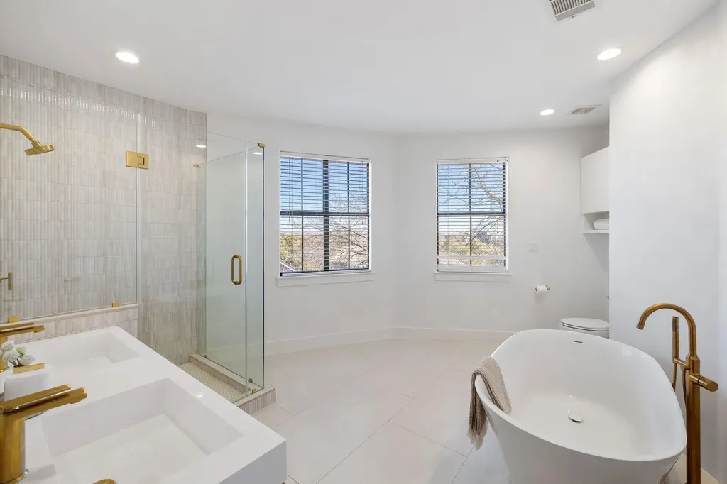 1018 Harwood Place Austin TX 78704