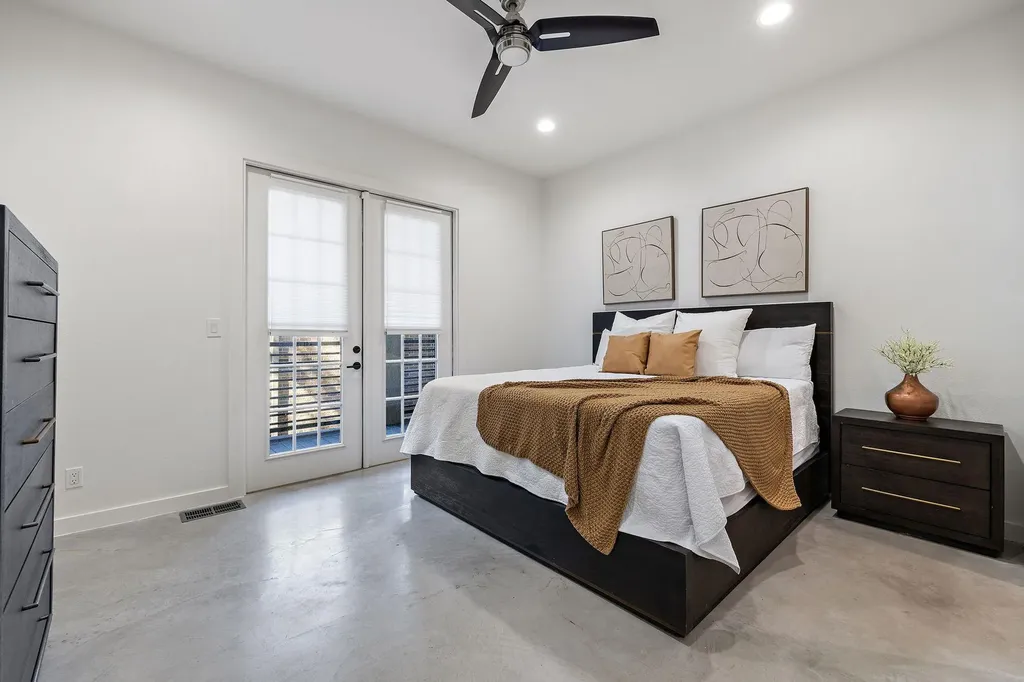 1018 Harwood Place Austin TX 78704