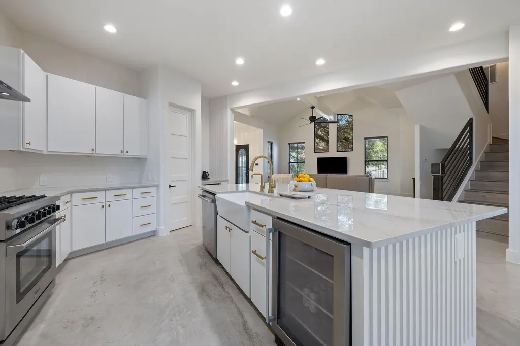 1018 Harwood Place Austin TX 78704