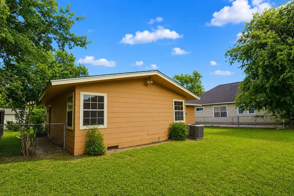 1508 S Walnut Street Georgetown TX 78626