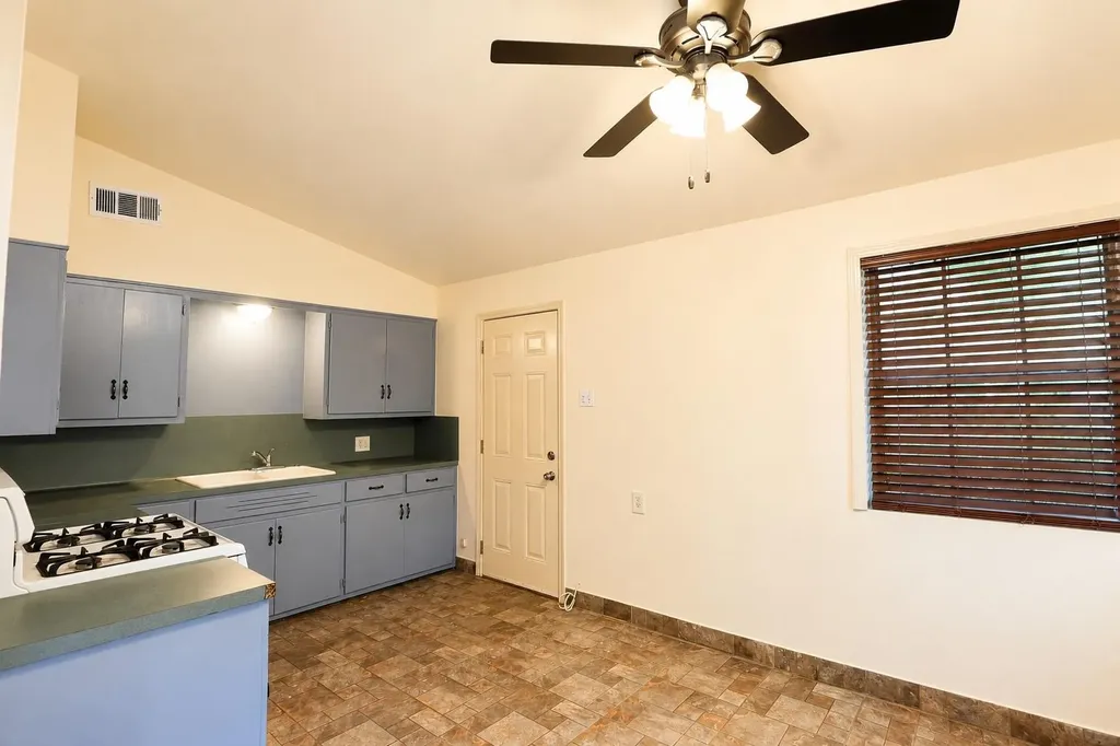 1508 S Walnut Street Georgetown TX 78626