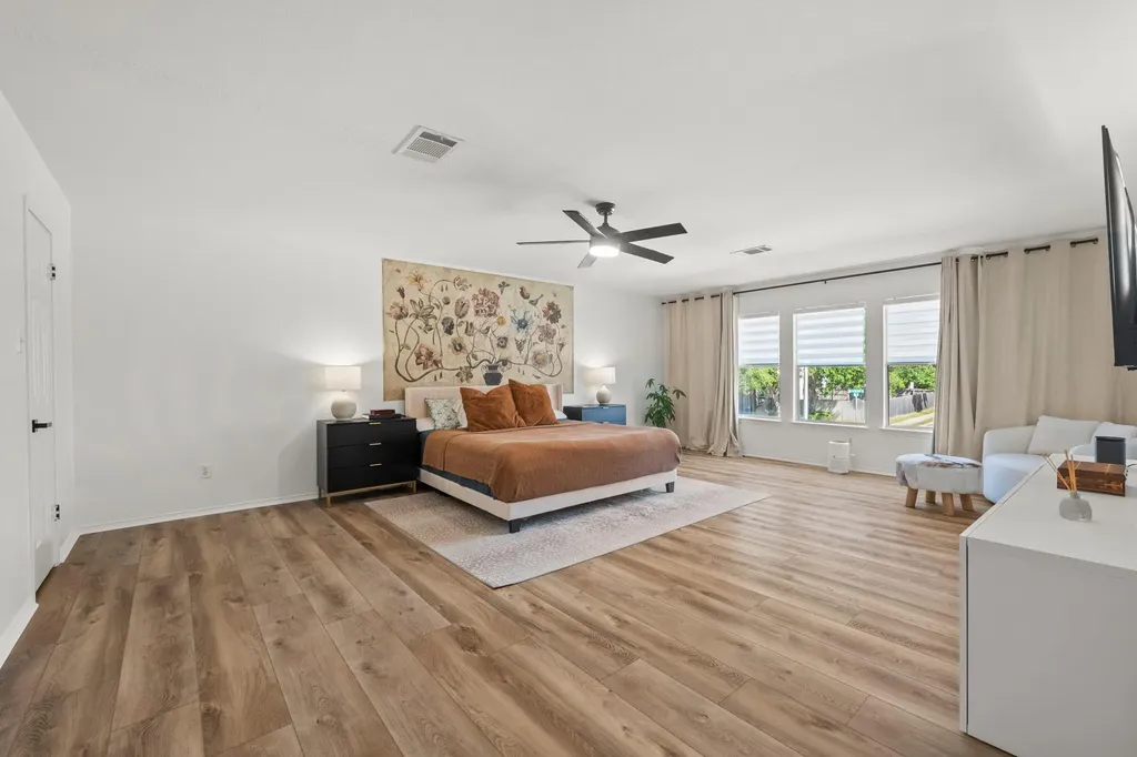 1606 Candlelight Drive Leander TX 78641