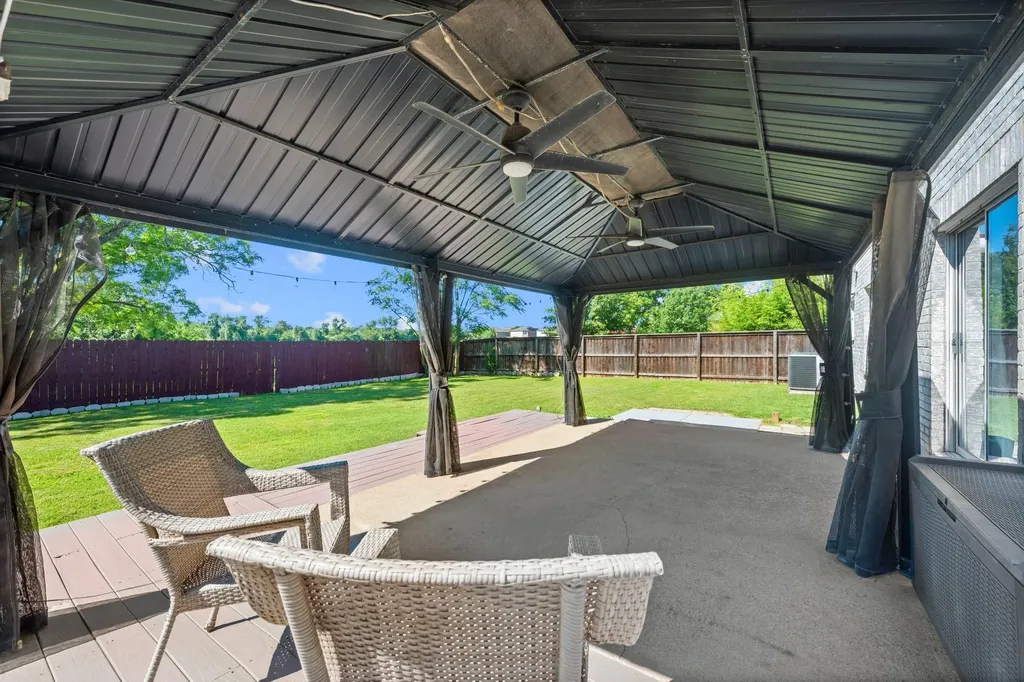 1606 Candlelight Drive Leander TX 78641