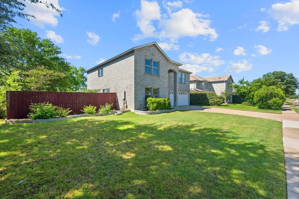 1606 Candlelight Drive Leander TX 78641