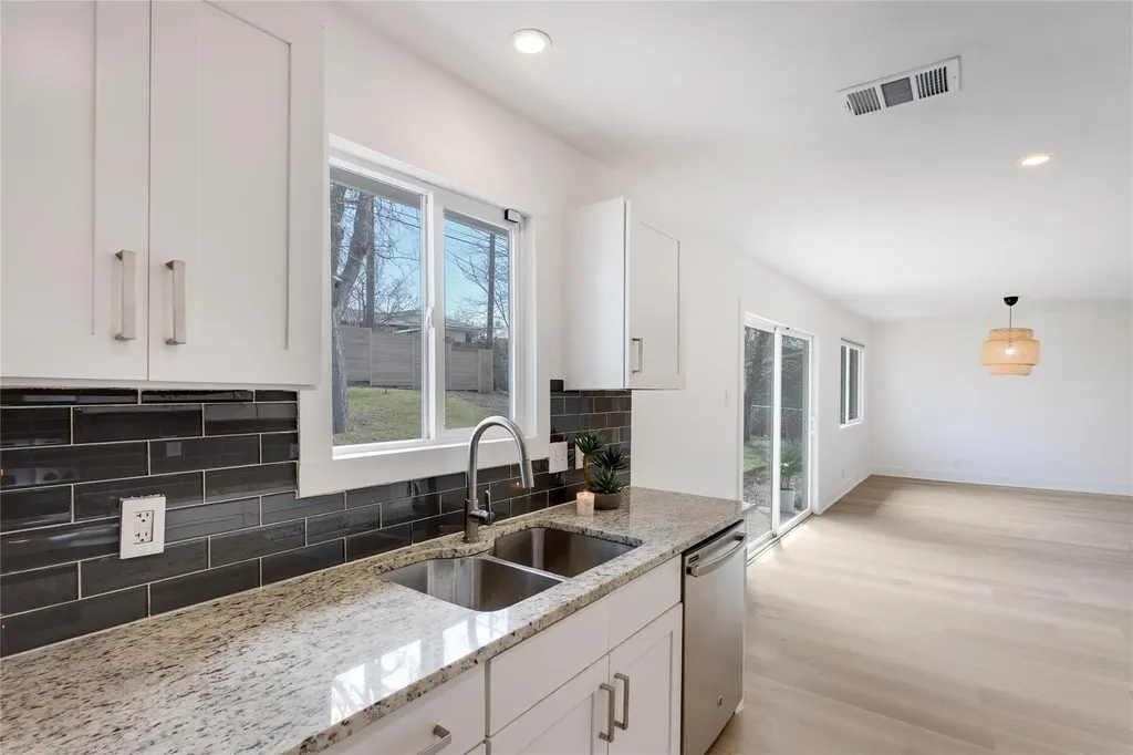 4715 Carsonhill Drive Austin TX 78723