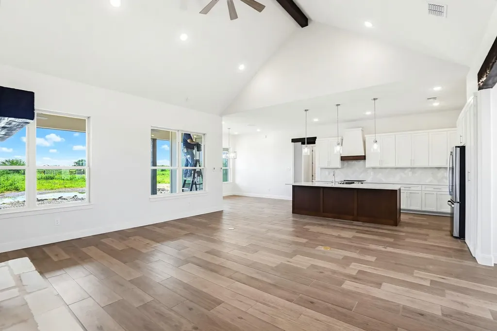 313 Farmhouse Drive Marion TX 78124