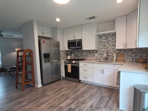 4407 Dovewood Drive Austin TX 78744