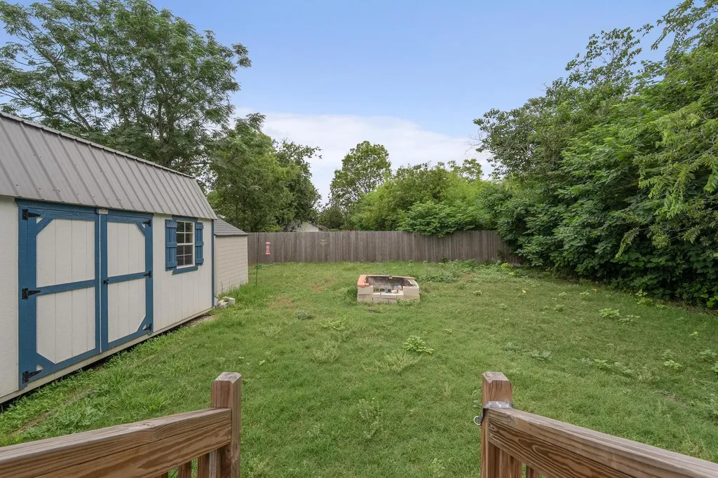 515 Wyeth Street Taylor TX 76574