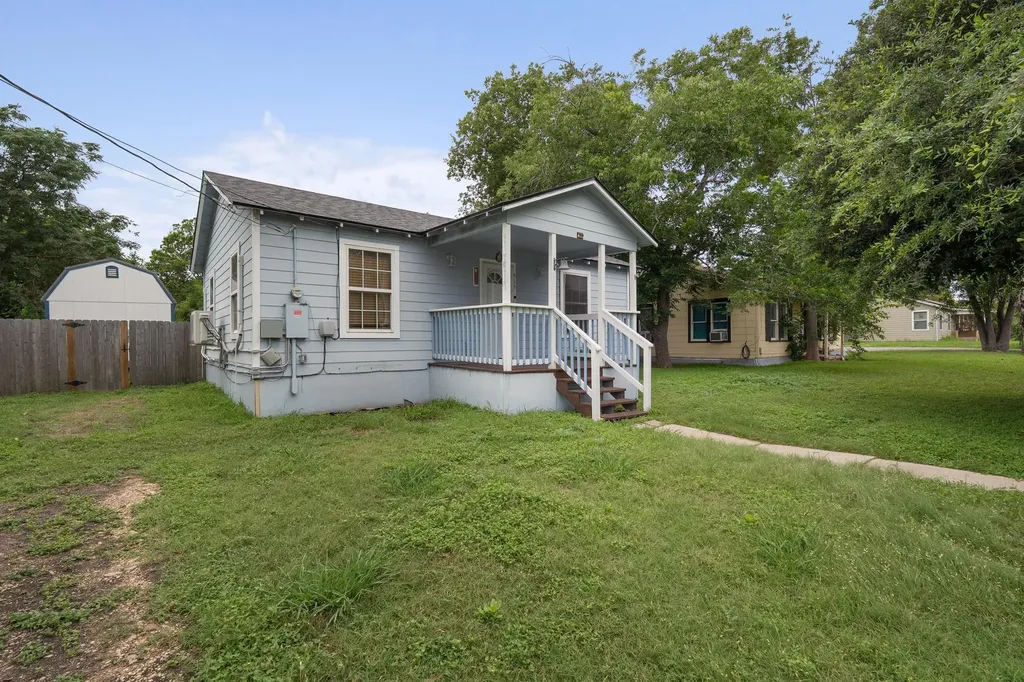 515 Wyeth Street Taylor TX 76574
