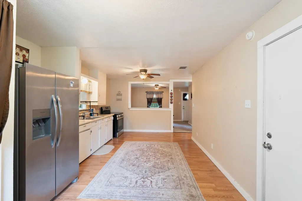 515 Wyeth Street Taylor TX 76574