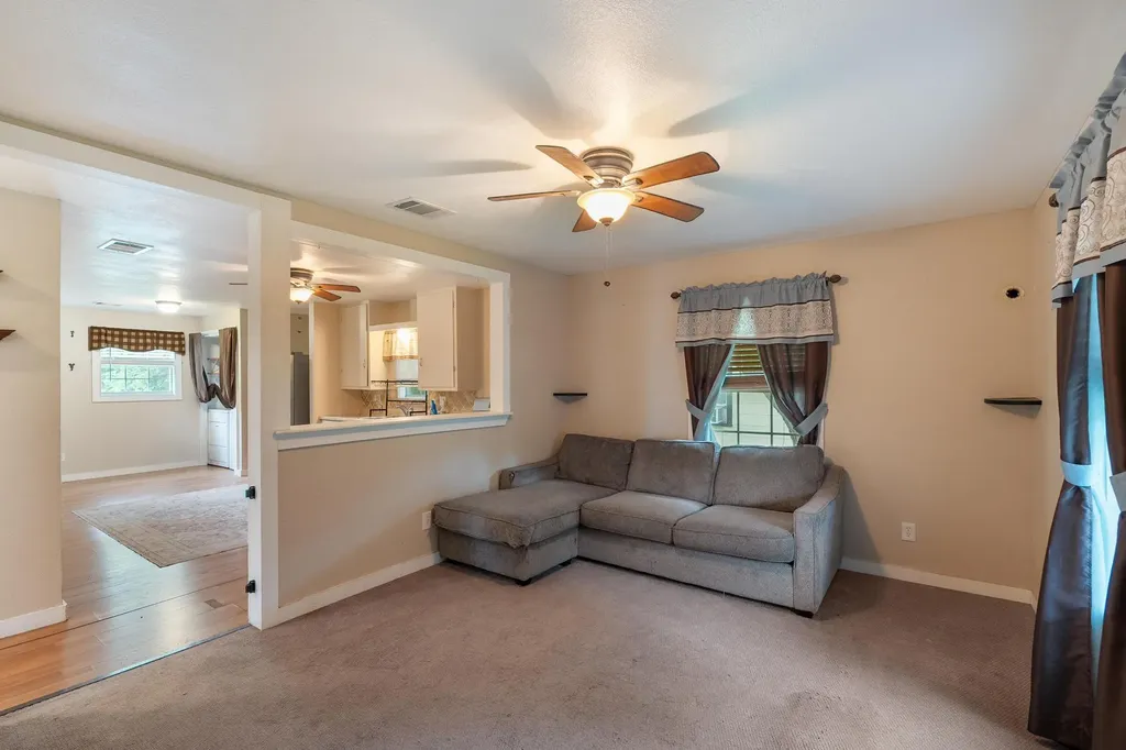 515 Wyeth Street Taylor TX 76574