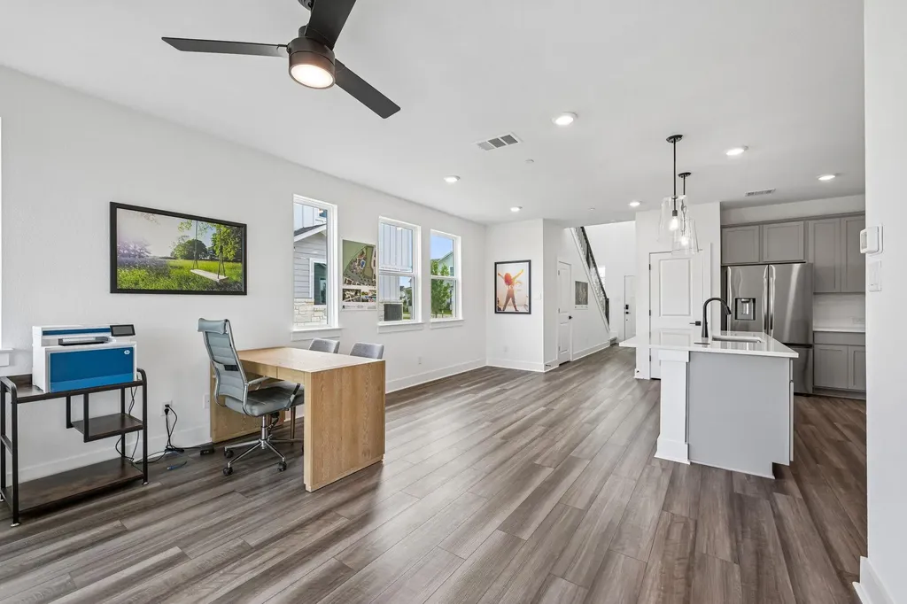 2510 Jack Nora Way Round Rock TX 78665
