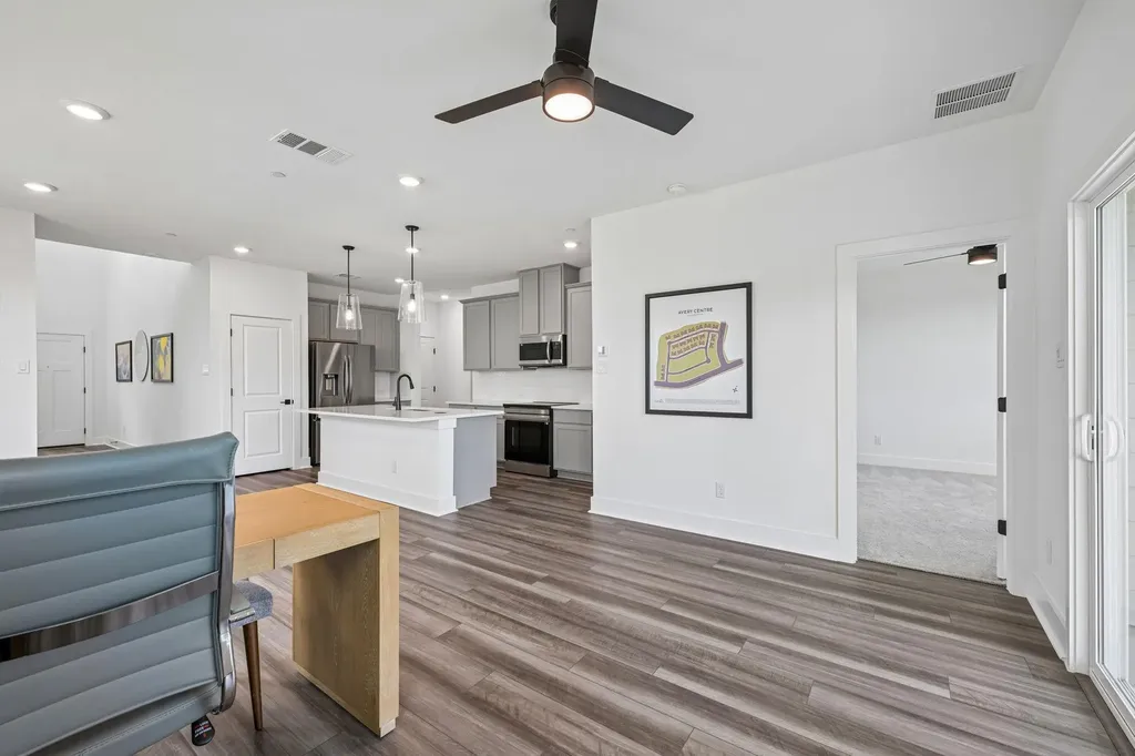 2510 Jack Nora Way Round Rock TX 78665