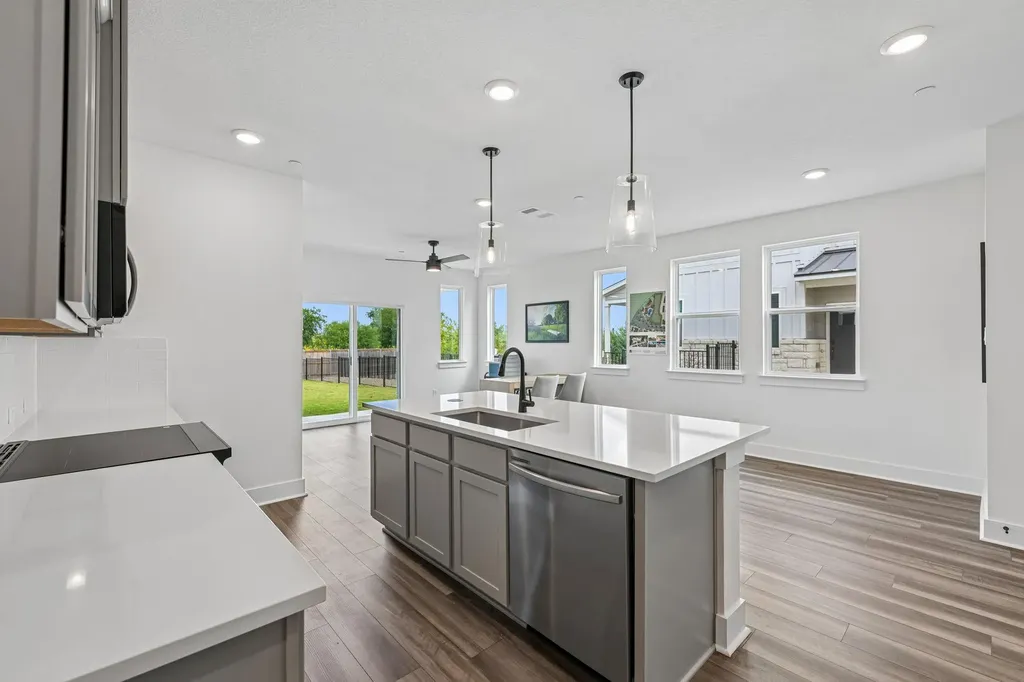 2510 Jack Nora Way Round Rock TX 78665