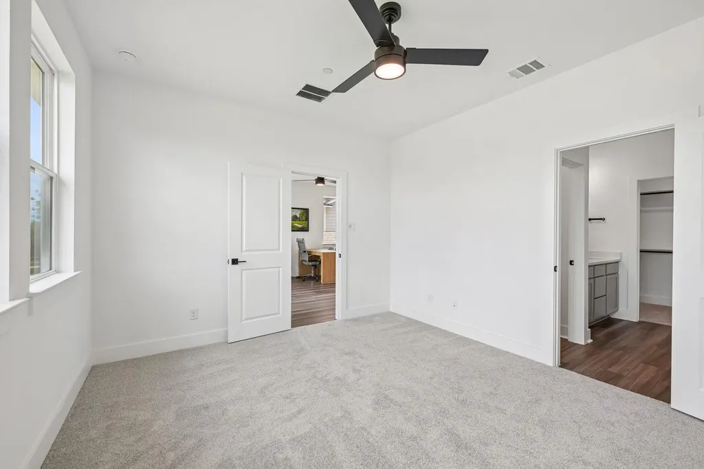 2510 Jack Nora Way Round Rock TX 78665