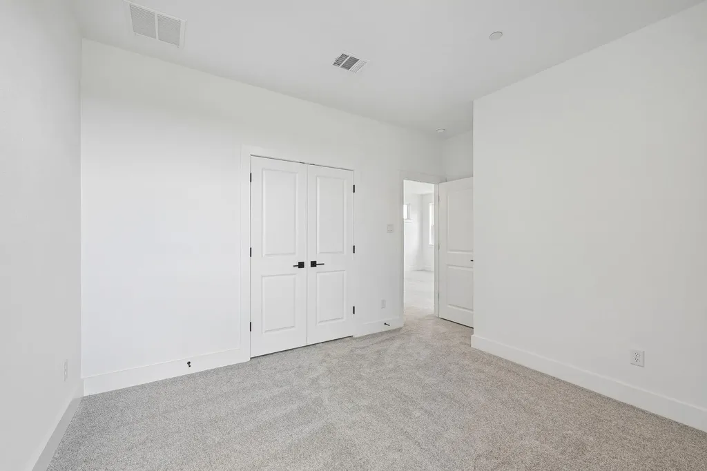 2510 Jack Nora Way Round Rock TX 78665