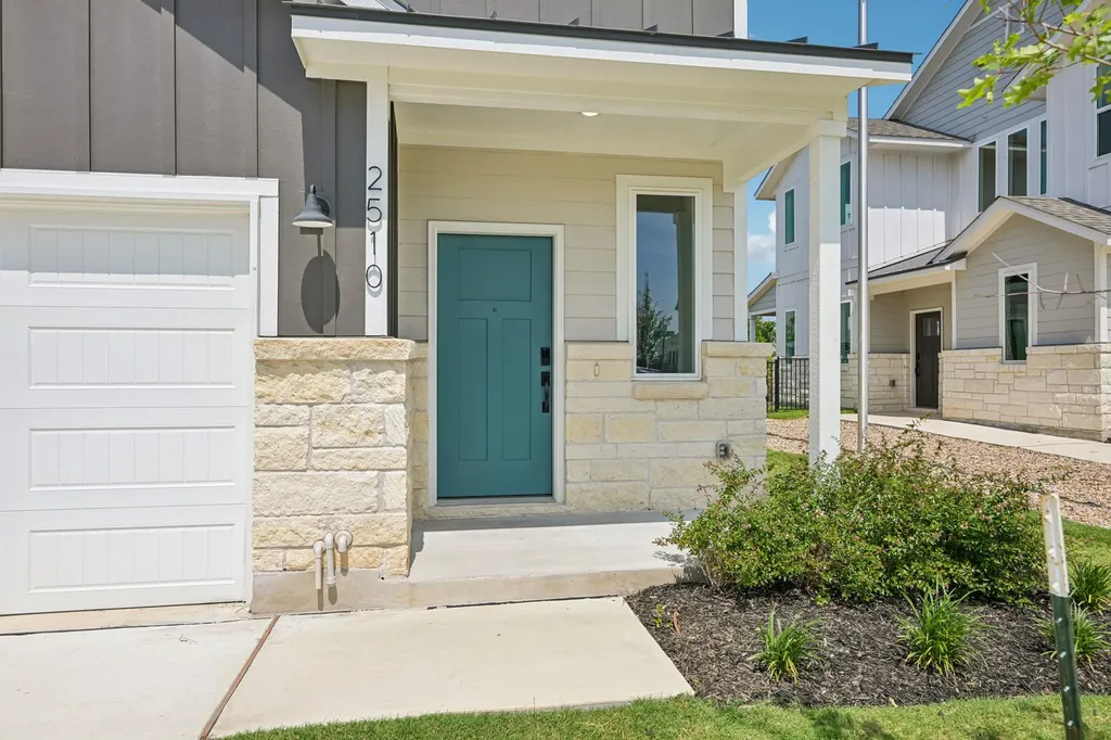2510 Jack Nora Way Round Rock TX 78665