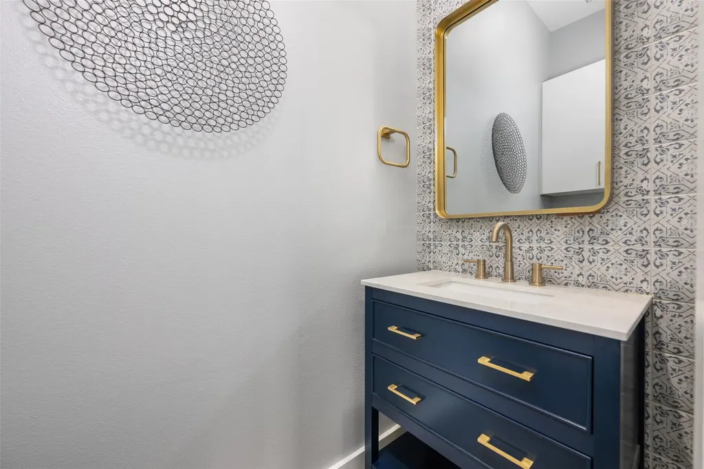 1209 Kinney Avenue Austin TX 78704