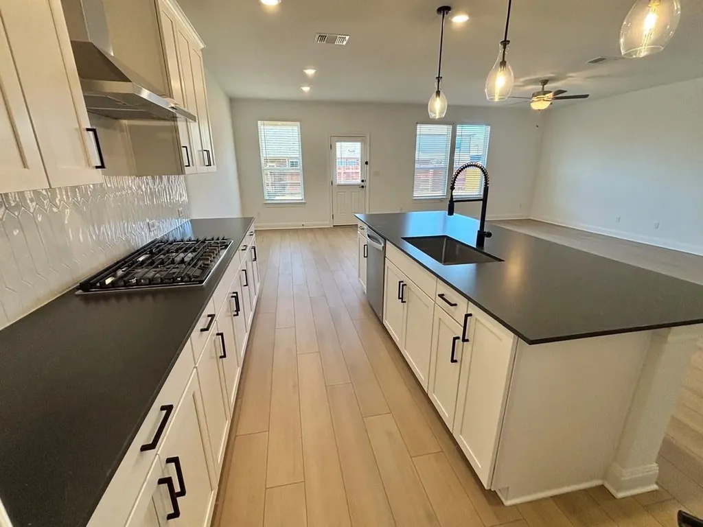 12008 Bacalar Bend Manor TX 78653