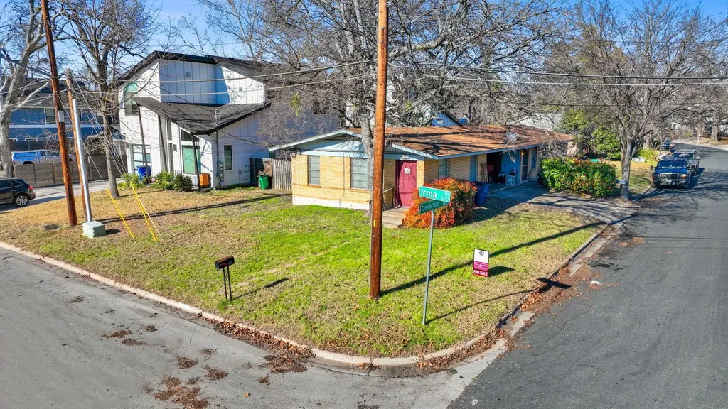 300 Irma Austin TX 78752