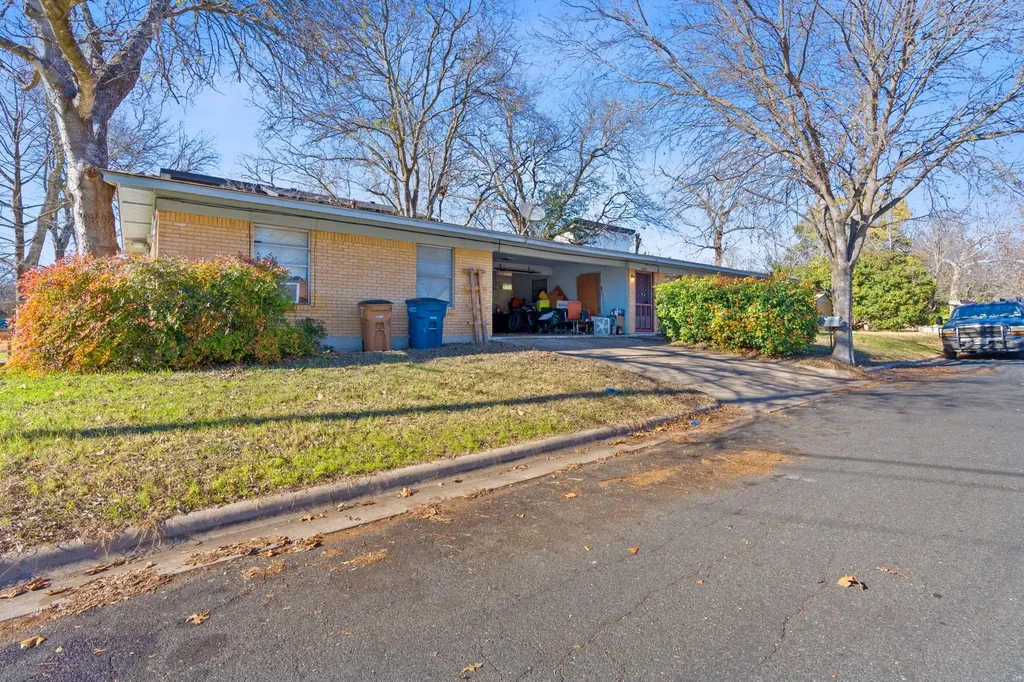 300 Irma Austin TX 78752