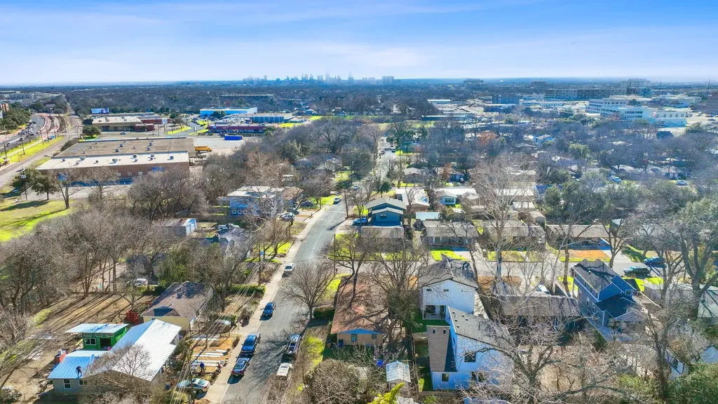 300 Irma Austin TX 78752