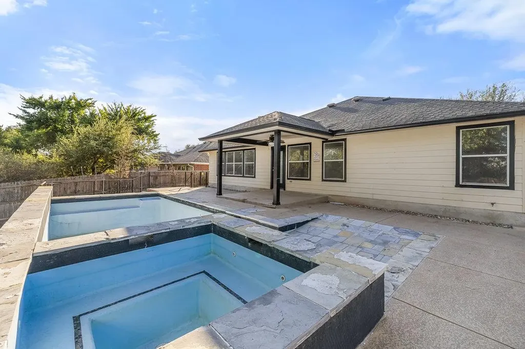 305 Plumbago Drive Pflugerville TX 78660