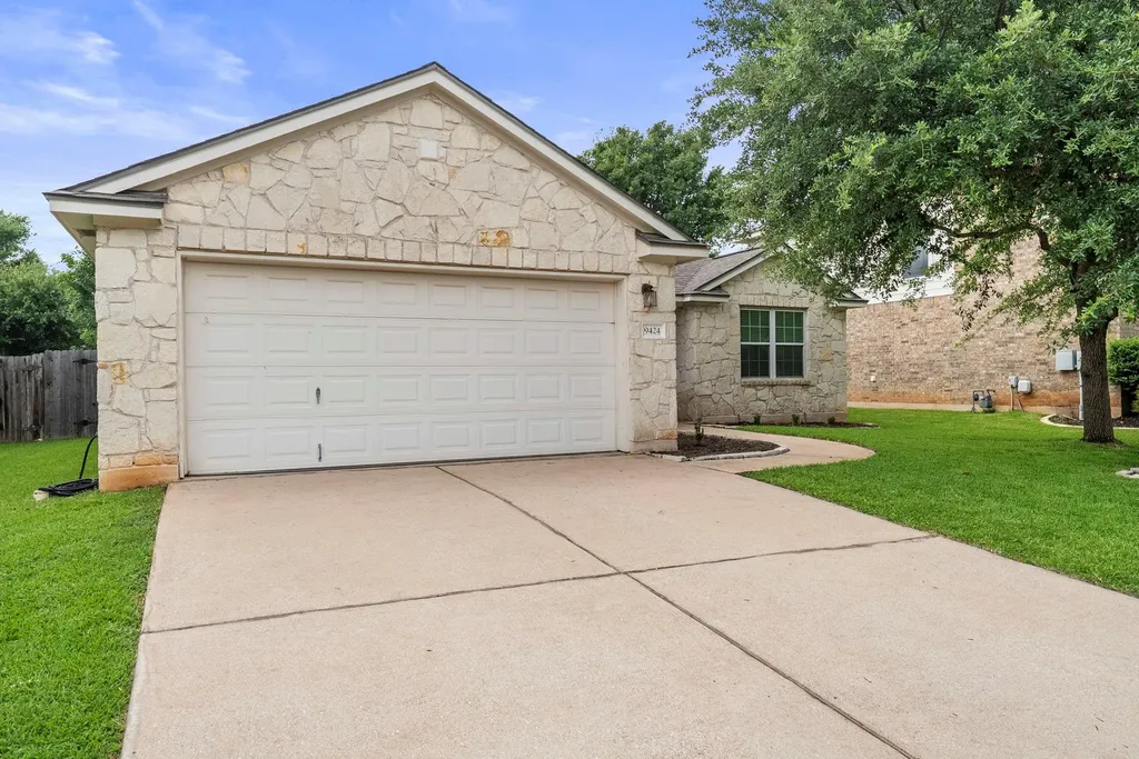 9424 Castle Pines Drive Austin TX 78717