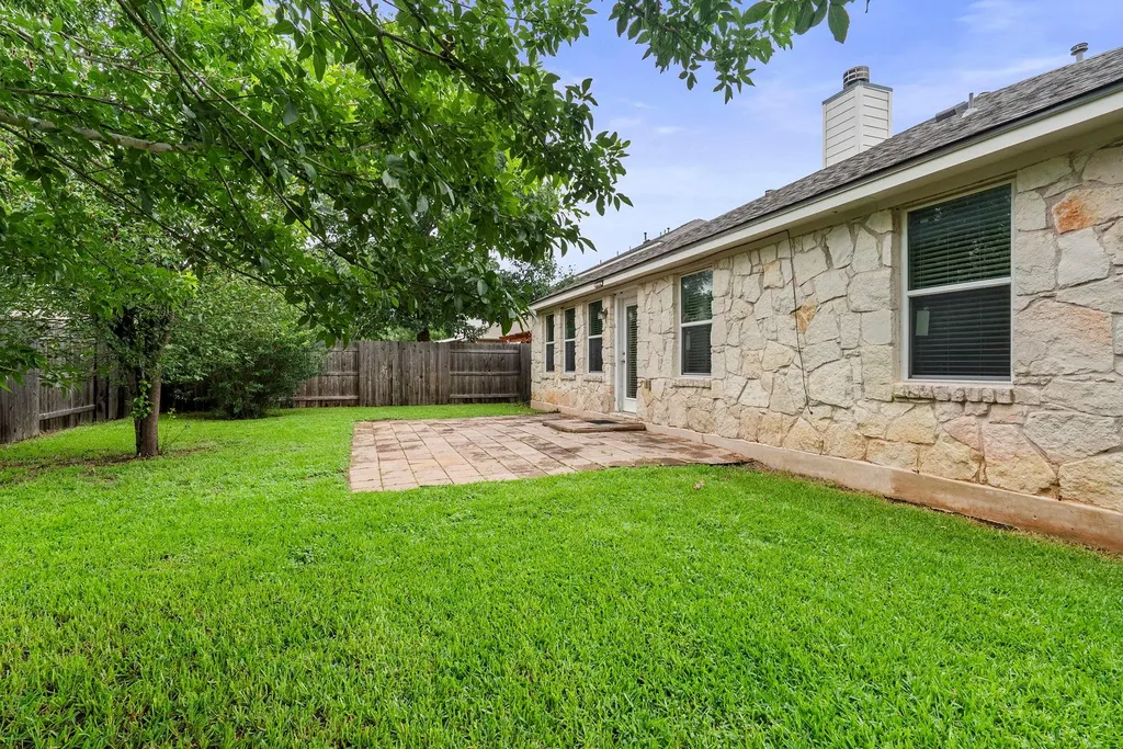 9424 Castle Pines Drive Austin TX 78717