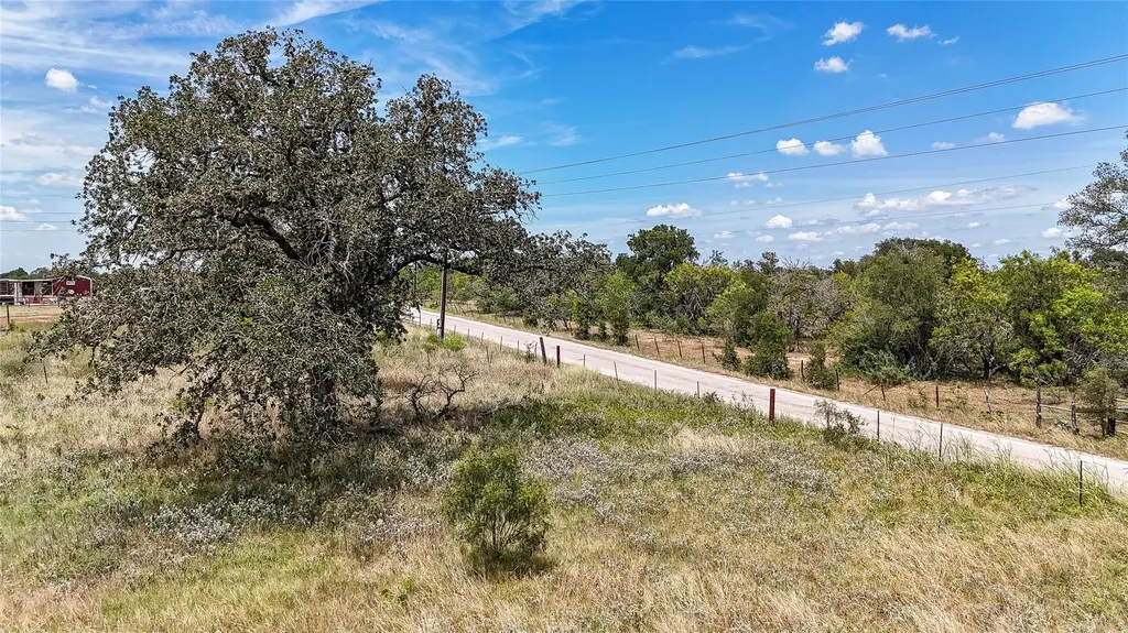 Lot 4 Fox Lane Lockhart TX 78644