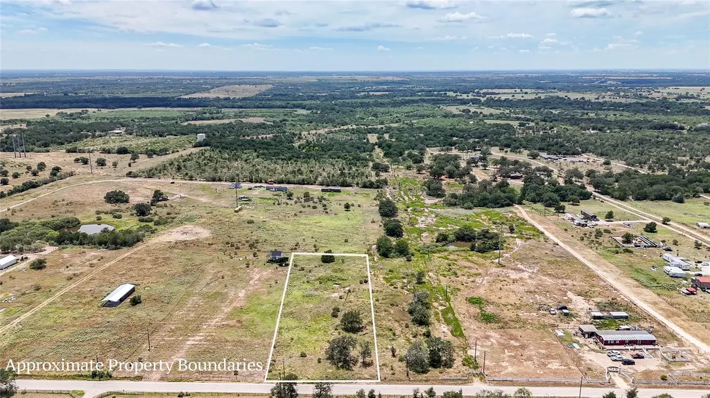 Lot 4 Fox Lane Lockhart TX 78644