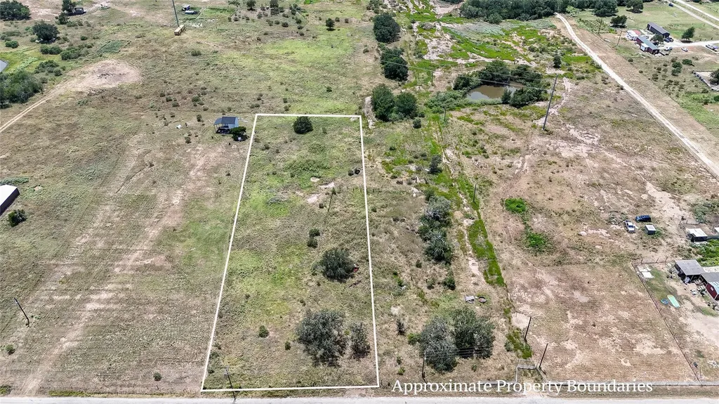 Lot 4 Fox Lane Lockhart TX 78644